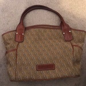 Dooney & Bourke